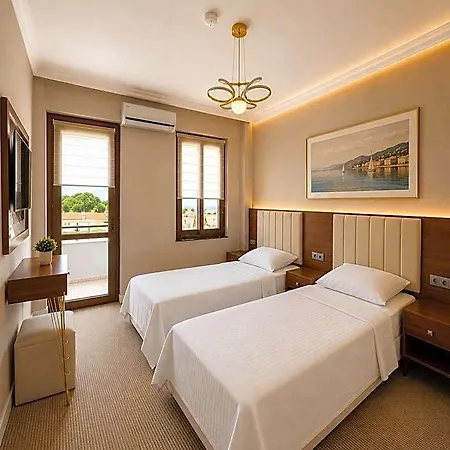 Hotel Blue Golden Sea *